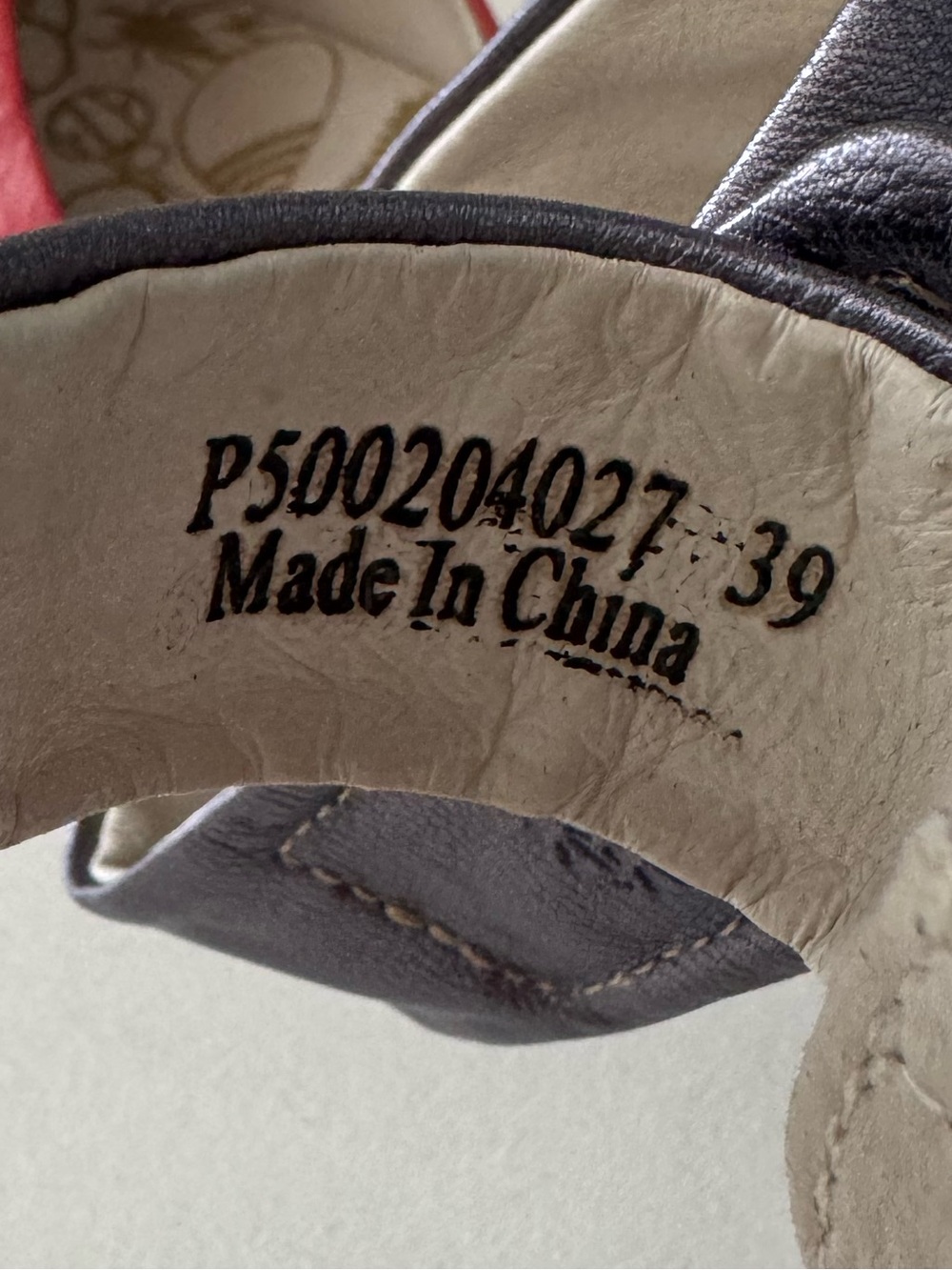 Fly London Yula Wedge Sandal EU 39 US 8.5 Leather Ankle Strap Casual - Picture 10 of 10